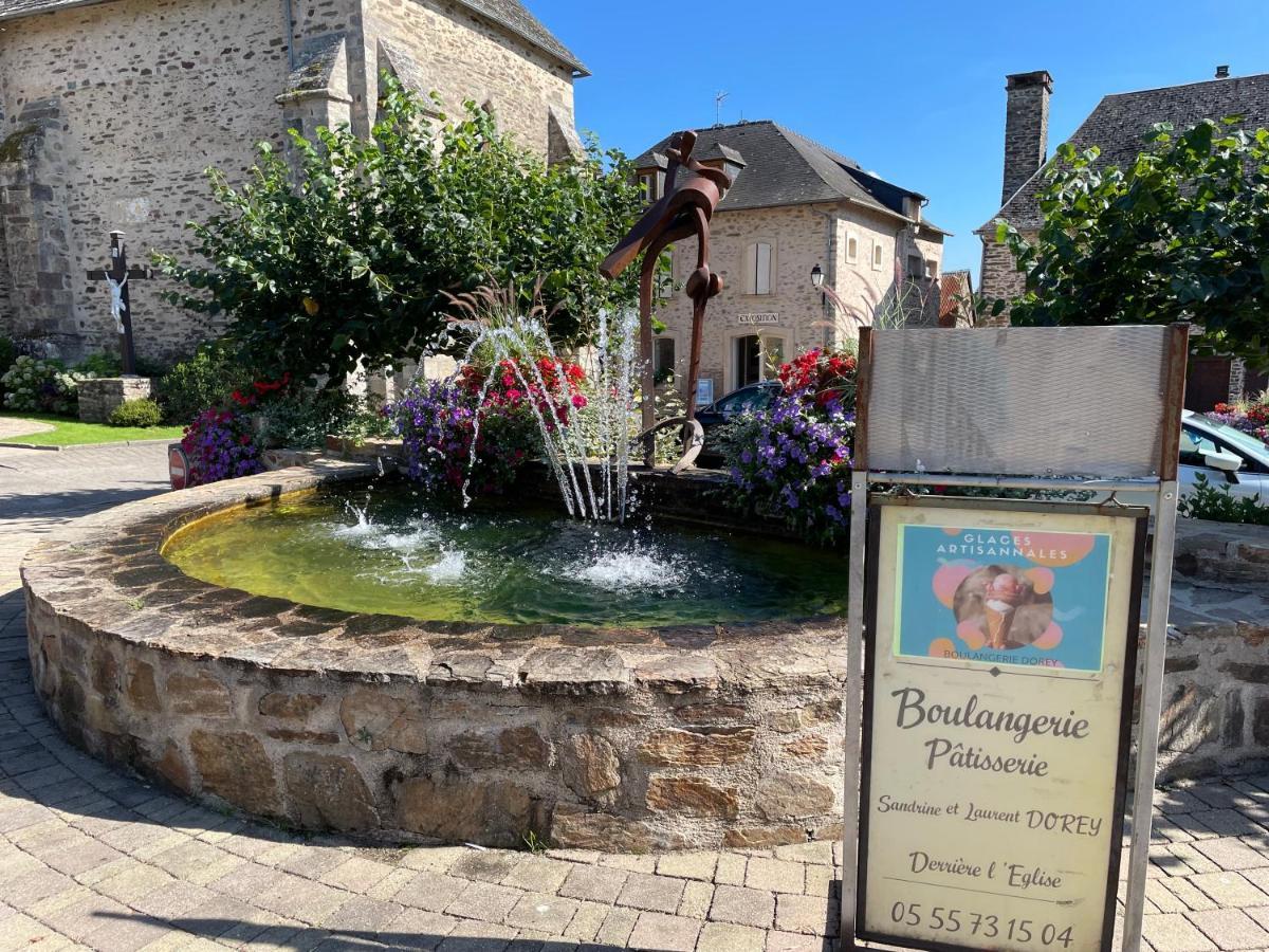 La Maison Charmante D'Elisabeth Saint-Ybard Екстер'єр фото